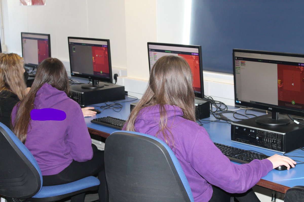 CHSICT's tweet image. Seamless transition from remote learning to face-to-face. Y8 working on coding tasks looking at repeat loops and if statements. @AlgorithmicsU #codingisfun @congletonhs