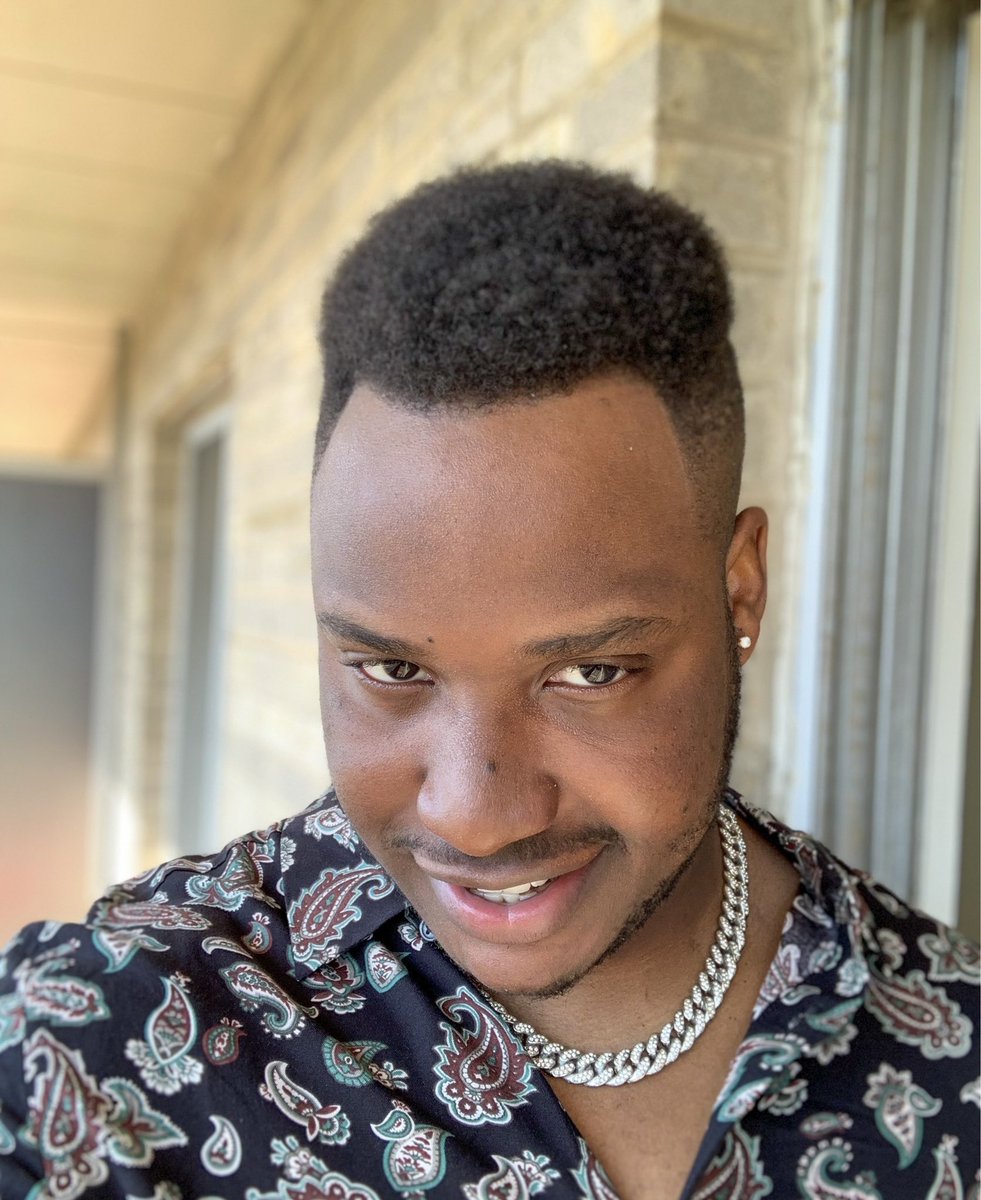 jizzyyah's tweet photo. Feelin 23 today 🎂☺️ New music out now. All Platforms !!!!! https://t.co/uIhTuHVy1v