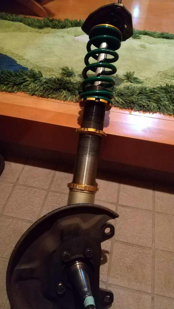 Toso Ya Rc Drift D Craft ａｅの車高調製作 3日目 とりあえず 右は出来た 造ってる時は楽しい時間 仕事は苦痛の時間 さて 頑張って左も造らないとね ﾉ ﾟ ｱﾋｬﾋｬﾋｬﾋｬ しかし あれから10年か