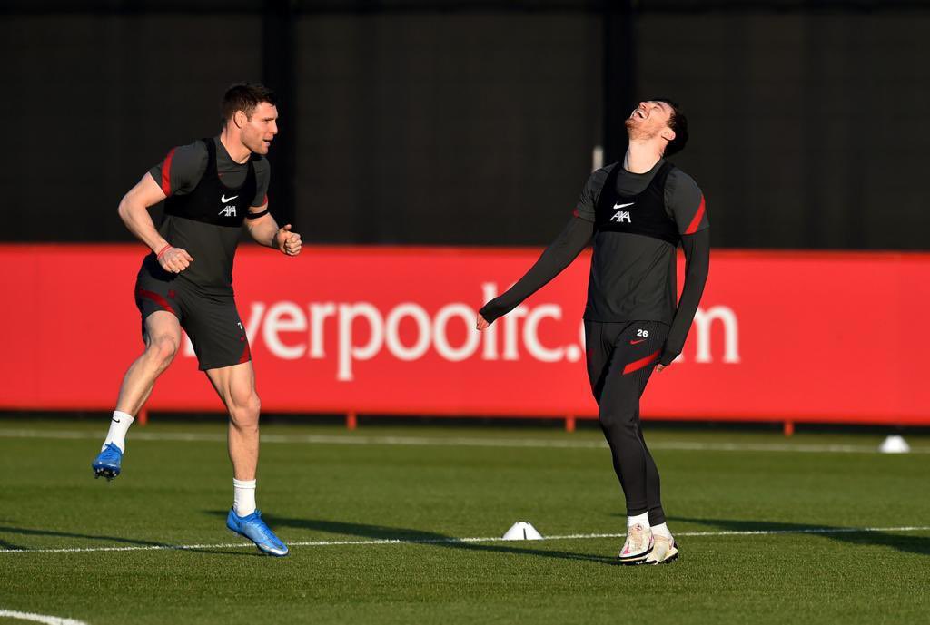 JamesMilner's tweet photo. Happy birthday mate, ageing like a fine wine....if the wine is very pale and the bottle is corkedπ
#leftbackunion
#whatamanwhataplayer https://t.co/fiXiKYG35Q