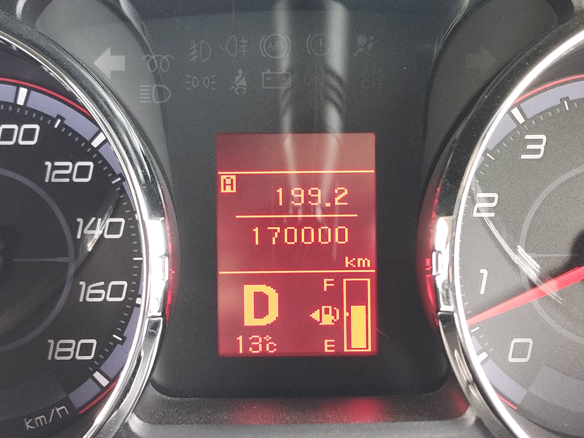 Kasaya 本日17万km達成しました ガソリン車はあとどのくらい走るんでしょうか デリカd5 Kasaya 17 万km ガソリン車 日記 T Co Vybblgthdv