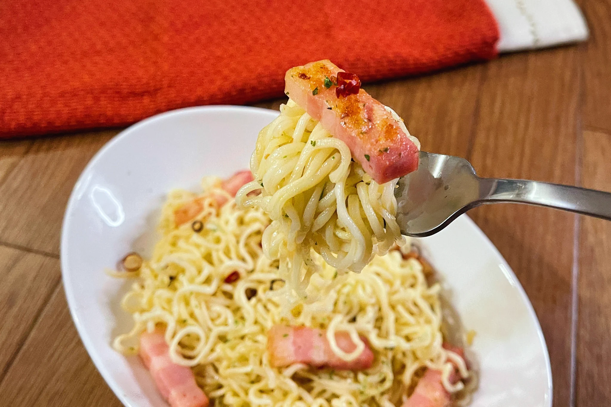 インスタントラーメンがペペロンチーノに？！サッポロ一番のアレンジレシピ！