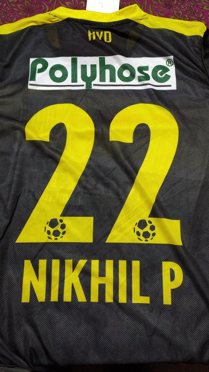 Thank so much @HydFCOfficial and @Ugsportsindia for this wonderful jersey.... 

#HarKadamNayaDum #HFC 
#HyderabadFC #SarkaruVaariPaata