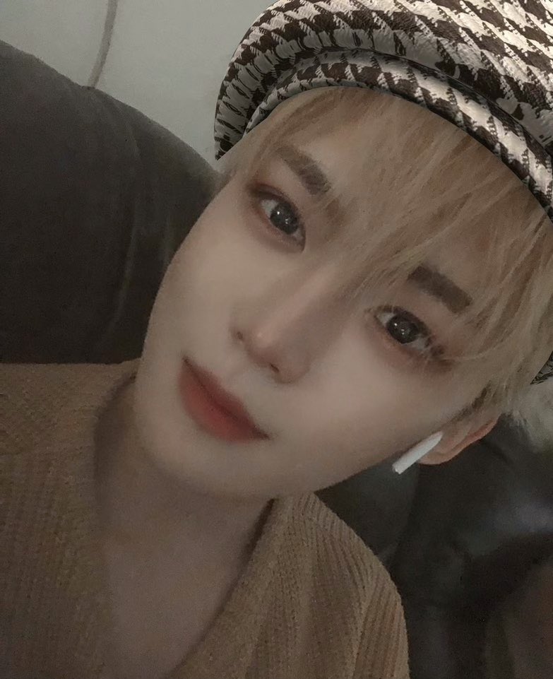 Info_JangRui's tweet image. Jang Rui Official twitter started                 #rui #Info_Forest_Rui