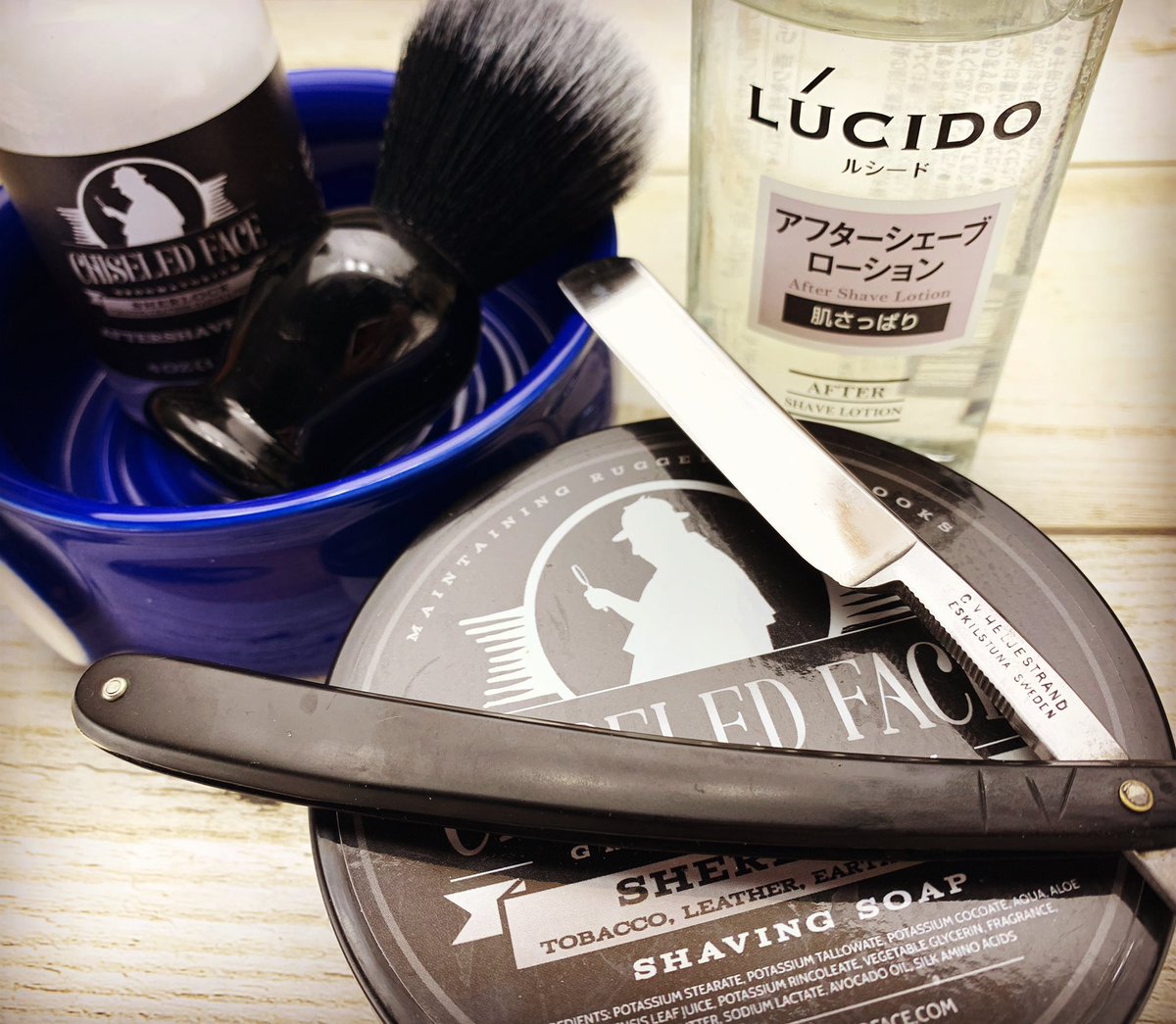 manjider1911's tweet photo. C.V. Heljestrand No.24
良い刃になった手応え的なものは感じたけど
なにしろ初剃りなのでタロー石鹸のラザーでねっちりぬるぬる行きましょう
#shaveoftheday
#wetshaving
#cvheljestrand
#maggardrazors
#colconk
#mandom
#chiseledface https://t.co/akg02MUHIE