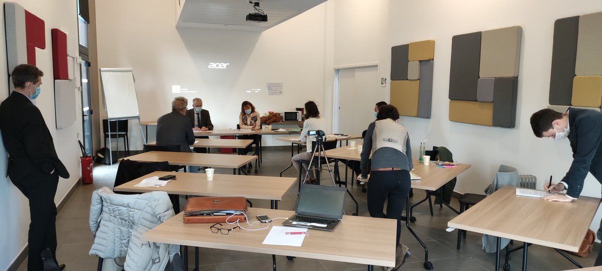 MariliaDurand's tweet photo. Atelier média training ce matin avec les adhérents de la @FEHAP_PdL dans le cadre de la communication en temps de crise coanimé avec @VirginieSeince du cabinet #ebenn.
@Cab_Barthelemy https://t.co/vhXr7n8Z9r