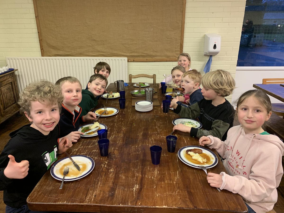 TerringtonHall's tweet photo. Who needs words when faces say it all!
Happiness is....being back boarding with all your friends!
#terringtonhall #northyorkshireprepschool @BSAboarding #bsaboarding #happychildren #terringtonfamaily #yorkshireboardingschool #terringtonspirit #iloveboarding https://t.co/SRBtTBTffm