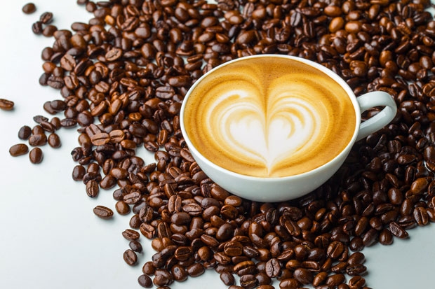 Freshly brewed whole bean coffee is what we do. Why not add a great tasting coffee to your delivery order or pop in for a takeaway caffeine hit.
#freshcoffee #hofficoffi #beantocup #takeawaycoffee #coffee #coffeetogo #minydon #myd #towyn