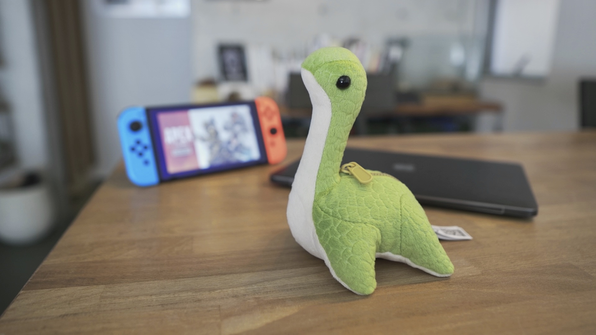 インフォレンズギークショップ 在 Twitter 上 再販予約受付中 みなさん Nintendo Switch版はもうダウンロードしましたか インフォレンズギークショップでは 発売を記念して Apex Legendsネッシーぬいぐるみ の再販予約 プレゼントキャンペーンを開催中 インフォレンズギークショップ 在 Twitter 上 再販予約受付中 みなさん Nintendo Switch版はもうダウンロードしましたか インフォレンズギークショップでは 発売を記念して Apex Legendsネッシーぬいぐるみ の再販予約 プレゼントキャンペーンを開催中