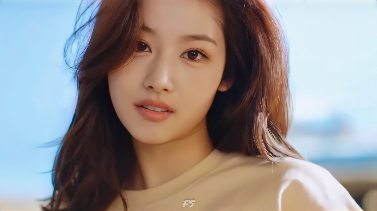 flowerswab's tweet photo. TWICE x ADLV
"Wʜᴇʀᴇ Aʀᴇ Yᴏᴜ"

#TWICE #트와이스 #SANA #사나 https://t.co/qZFkiZSnXW