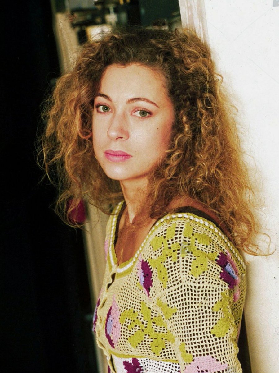 Happy birthday to alex kingston, love of my life. 