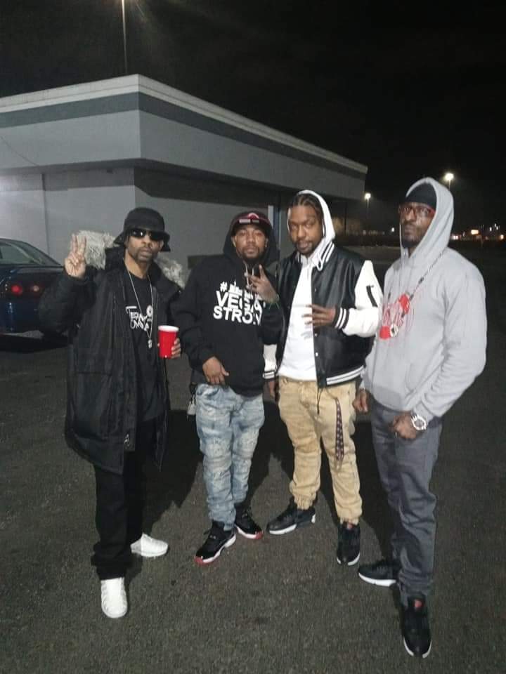 DuceMcGuire's tweet photo. Indianapolis #YoungBleed @tmegwallah4 #RoxkGeez #TrapDoorEnt
#badbrakesentertainmentphotography #slaptizmbeats 🙏 https://t.co/9IfwzrRsD0
