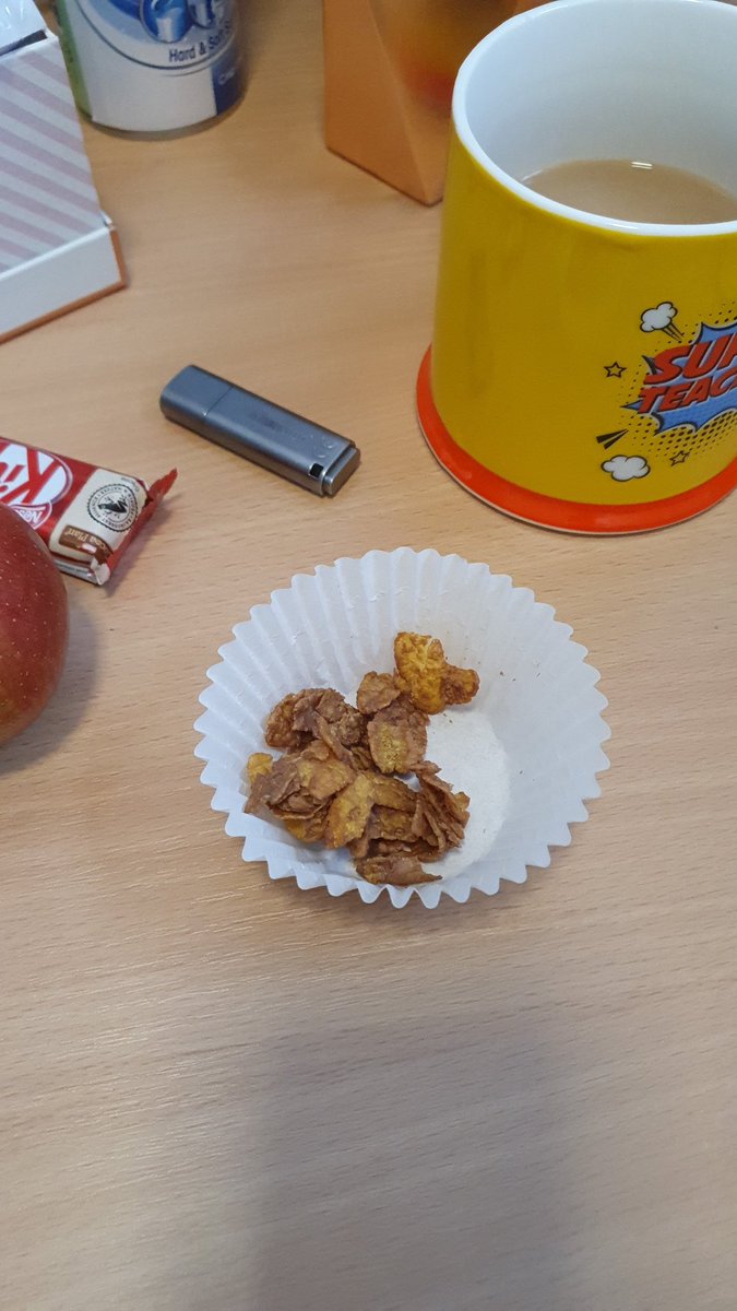 shield_mrs's tweet image. Treats from Reception 😋❤ Yummy! Thanks @sthildas