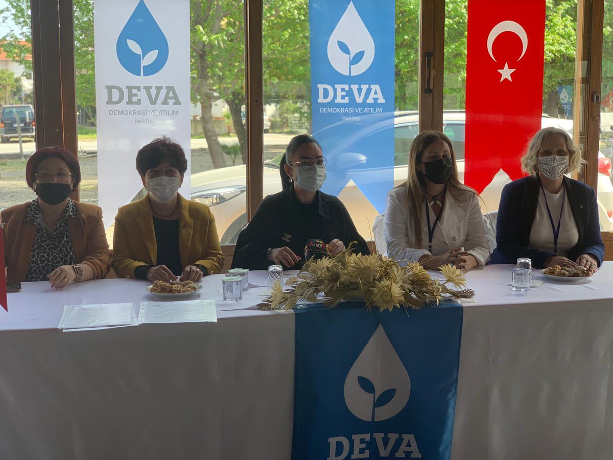 DEVA Partisi Muğla İl Başkanlığı (@mugladeva) on Twitter photo Deva Partisi Ortaca 1.Olağan Kongresi Divan’ı 5 Kadın olarak ayrıca gurur kaynağı oldu💧🌱 <a href="/alibabacan/">Ali Babacan</a> <a href="/devapartisi/">DEVA Partisi</a> <a href="/devaortaca/">Deva Partisi Ortaca İlçe Başkanlığı</a> Deva Partisi Ortaca 1.Olağan Kongresi Divan’ı 5 Kadın olarak ayrıca gurur kaynağı oldu💧🌱 <a href="/alibabacan/">Ali Babacan</a> <a href="/devapartisi/">DEVA Partisi</a> <a href="/devaortaca/">Deva Partisi Ortaca İlçe Başkanlığı</a>