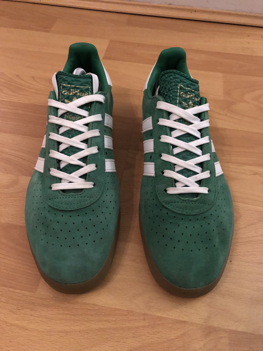 Calloway1982's tweet photo. Price Reduced as need gone!

adidas 350
Size 8
Paddy C/W
8/10 condition
No box
£40 TYD
Please add 4% if using G&amp;S

@adiFamily_ @RetroSolesUK #adifamily #shareyourstripes @carl_344 Retweets appreciated as always please 👍 https://t.co/BLOrNj8QSD