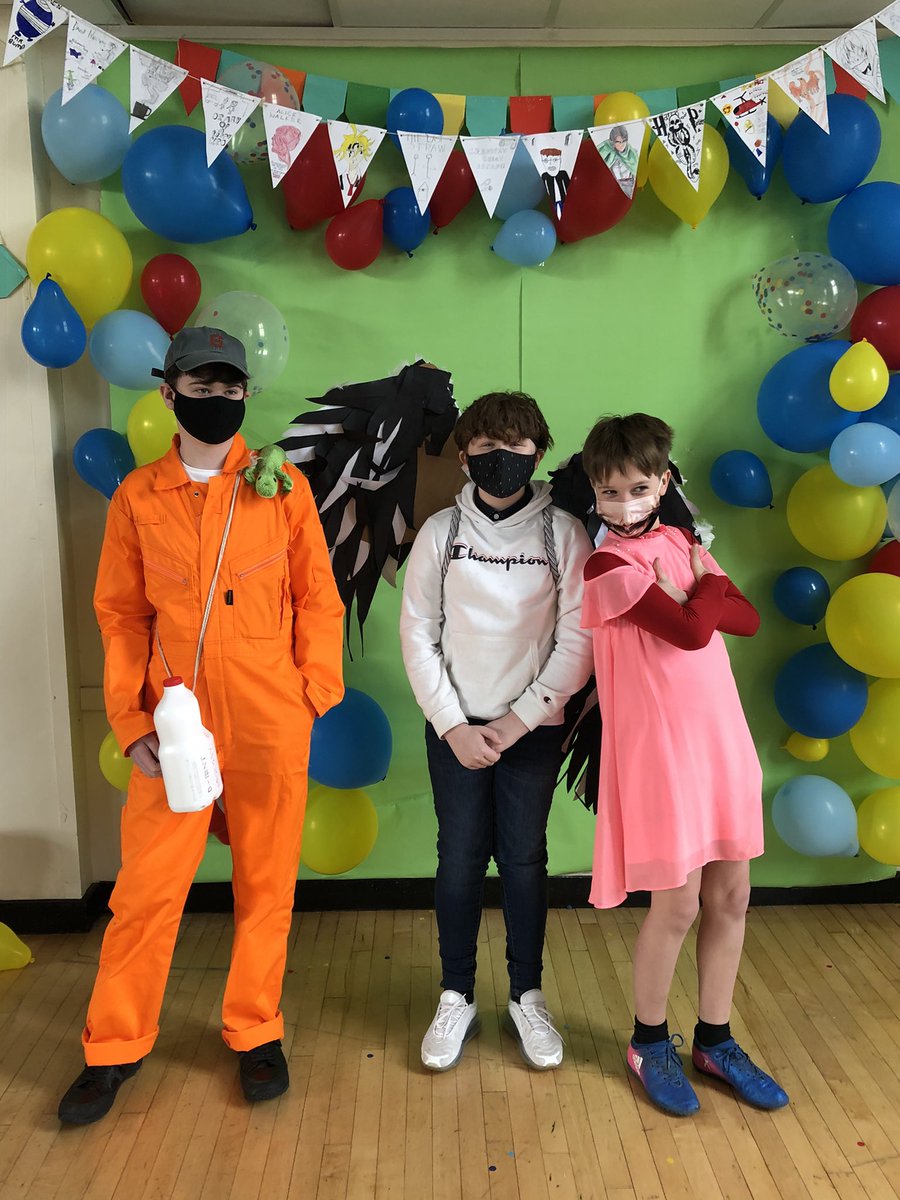 Year8SHS's tweet photo. More #WBD2021 Yr7 photos - brilliant participation and enjoyment! @shsrbk @TEAMENGLISH_SHS @WorldBookDayUK https://t.co/sWUHq0xDUh