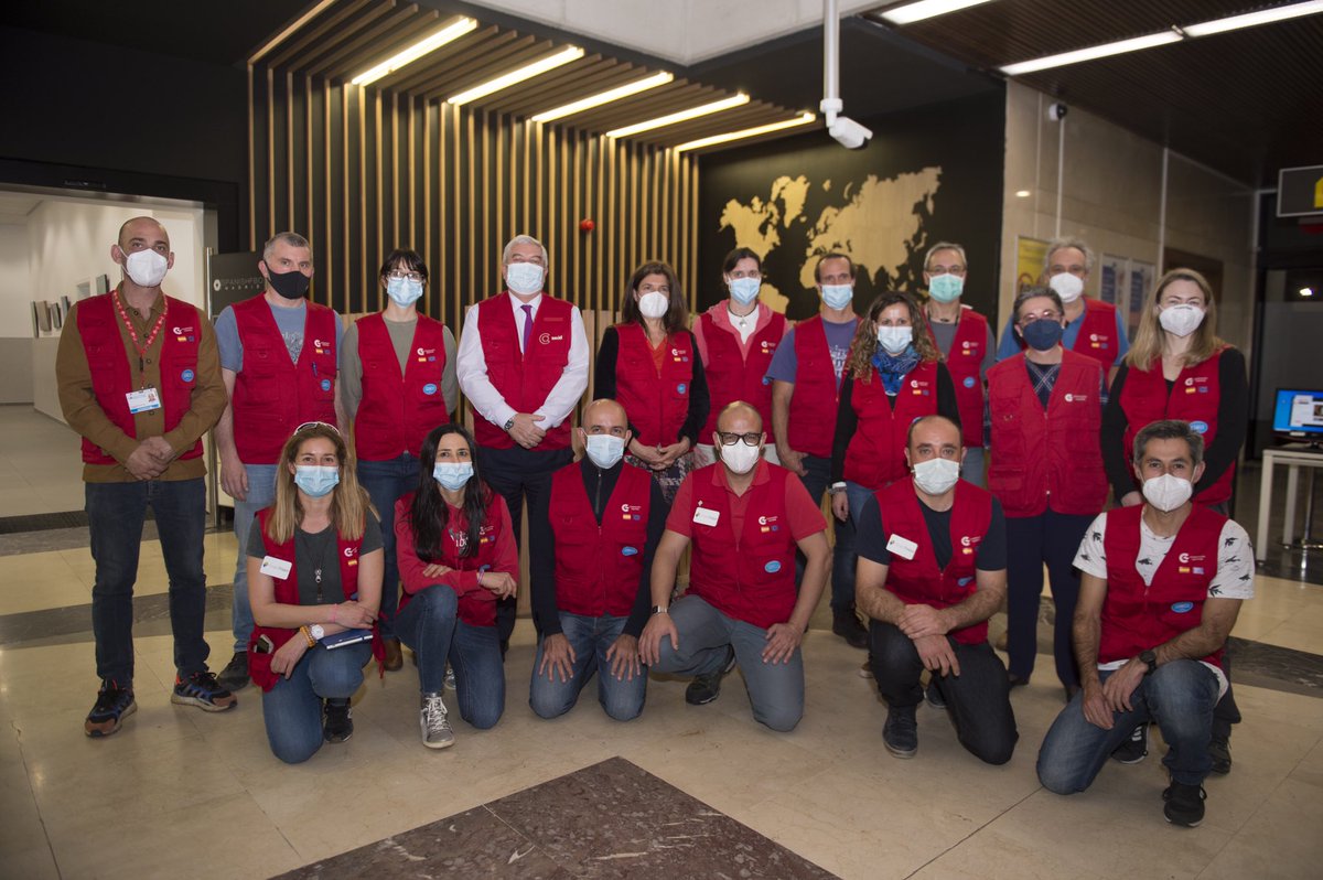 Revista_REG's tweet photo. #ExplosionesBata: Llega a #Bata la brigada médica enviada por #España para apoyar al personal sanitario local
#RREG @AECID_es
https://t.co/Q6iYst6BTf https://t.co/eD5rqhutSt