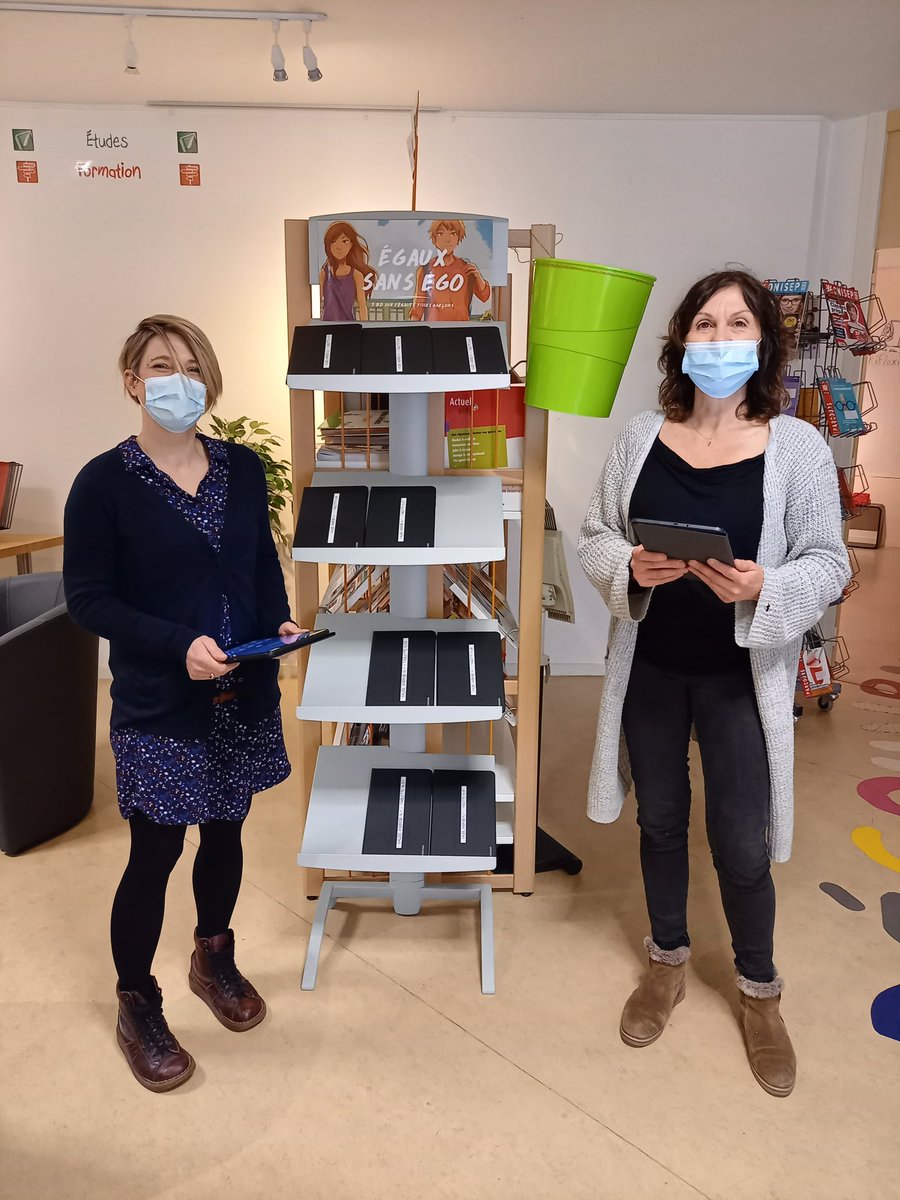 Animation au kiosk à St Lo,  par Sandrine du Kiosk et Annabelle de la Mado.  Sur le thème Tous égaux sans ego.