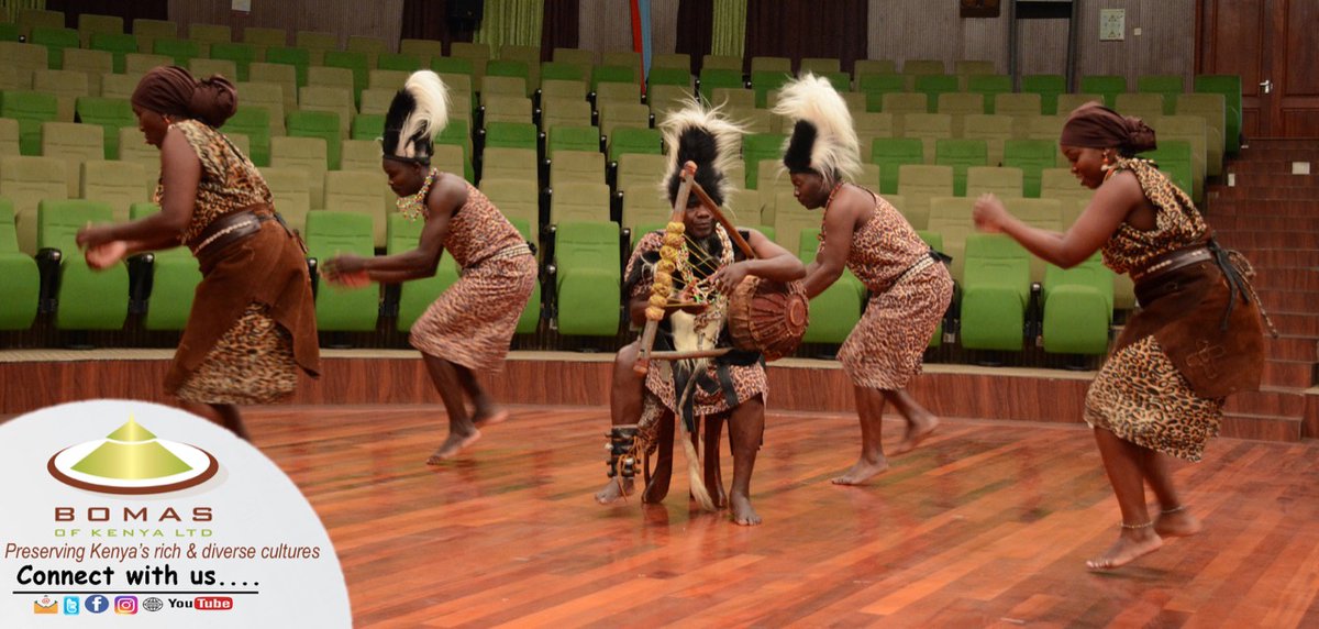 Bomasofkenya's tweet image. Behind the scenes: More traditional sounds and movements from Nyanza region are coming your way. In the Next episode of #dancenasi we will be introducing a Kisii dance urlshortner.org/YmOfC
#dancenasi #onlinedanceclass #culturaldance #bomaslive🎥