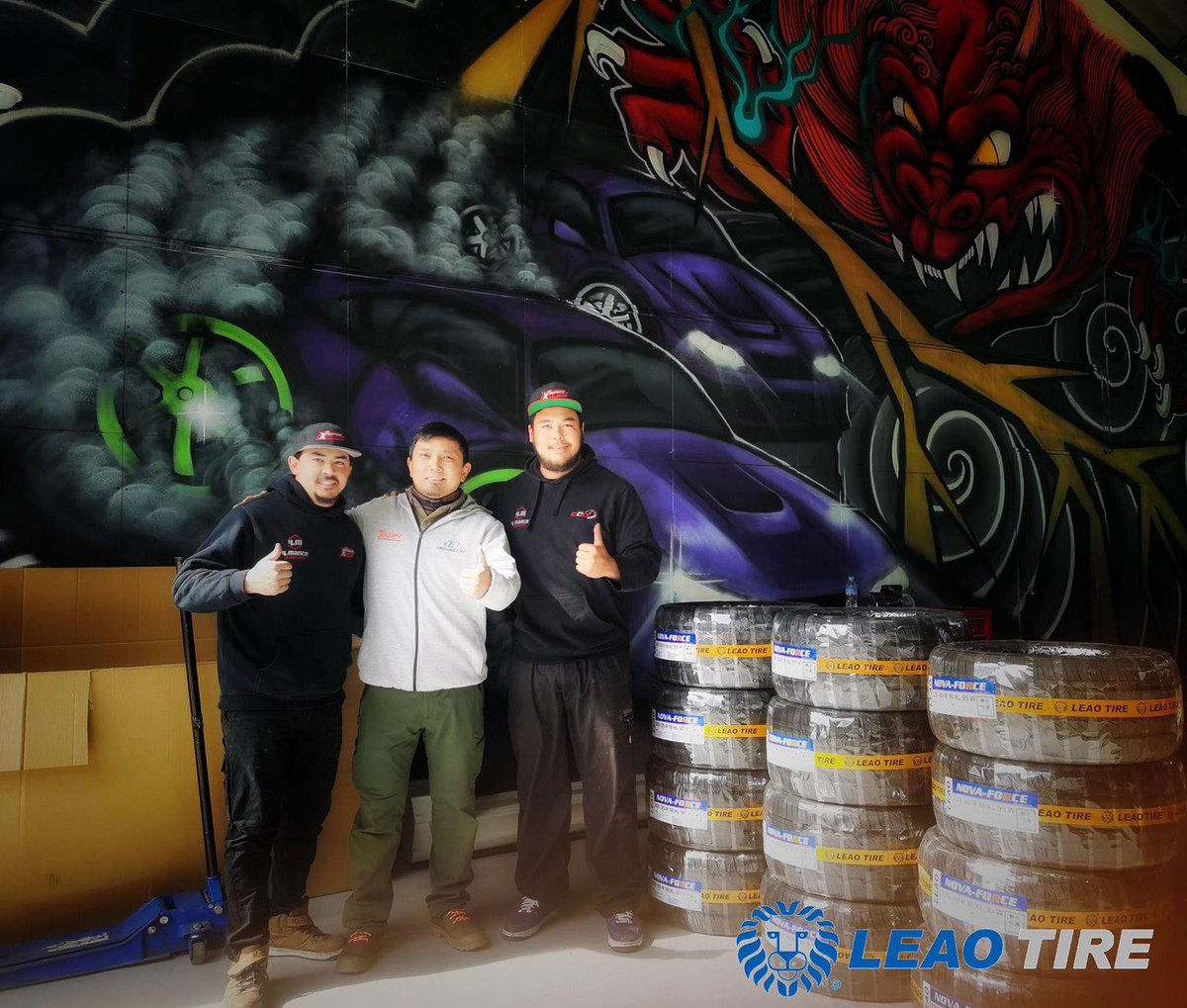 タイヤ販売します ドリフトタイヤレオンタイヤ 5 55 16 4 267 215 45 17 4 430 235 45 17 21 03 11 Side X Japan 郡山市のスポーツカー 旧車販売 競技車輌の製作整備 ぐるっと郡山