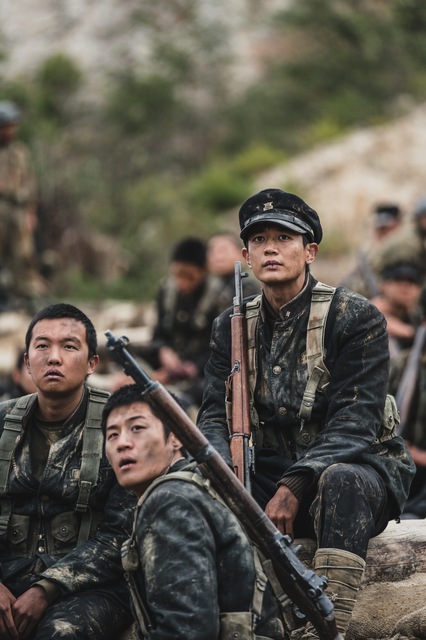 Choi_Dawna's tweet photo. Minho finally got the award he deserve for his brilliant work in ' the battle of jangsari ' 
the 40th Golden Film Awards Special Award by Judges!  Congratulations Minho 🎉🎉 https://t.co/eX7vkNN6t3