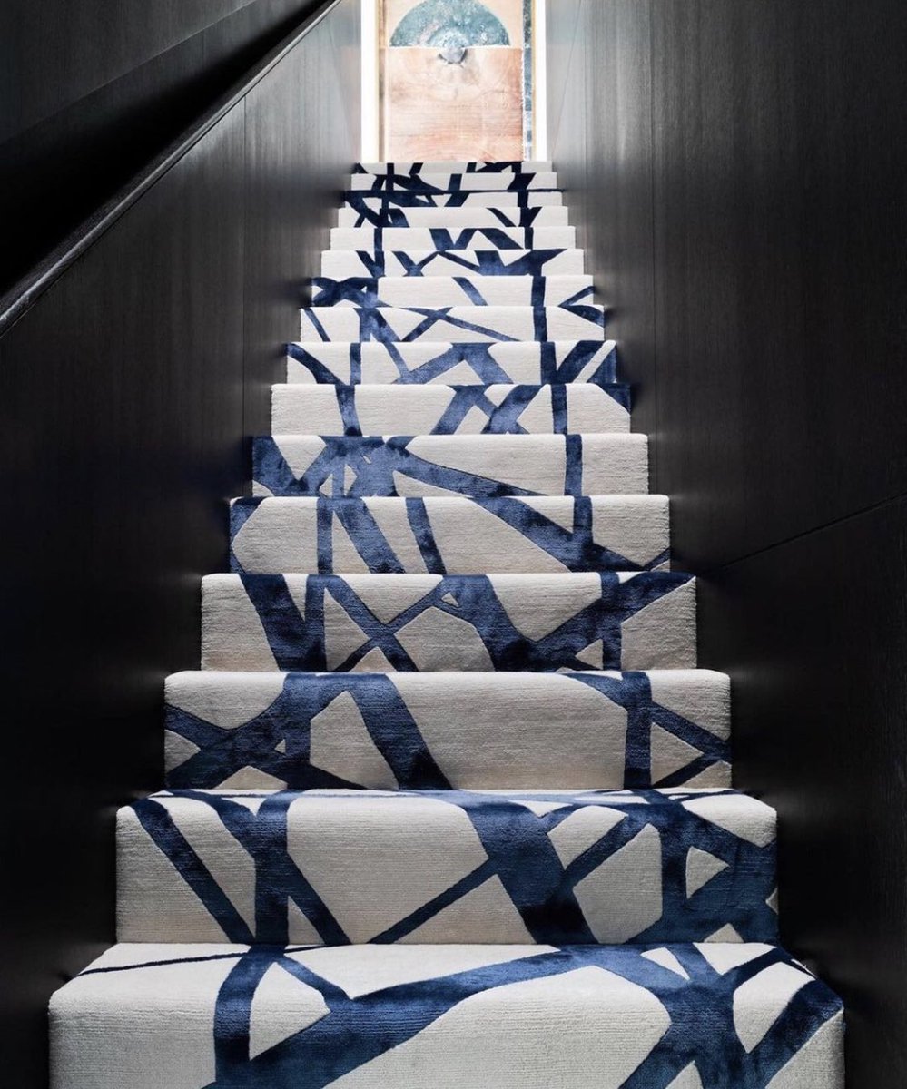 🤔| مع او ضد فكرة فرش الدرج الداخلي المنزل ؟