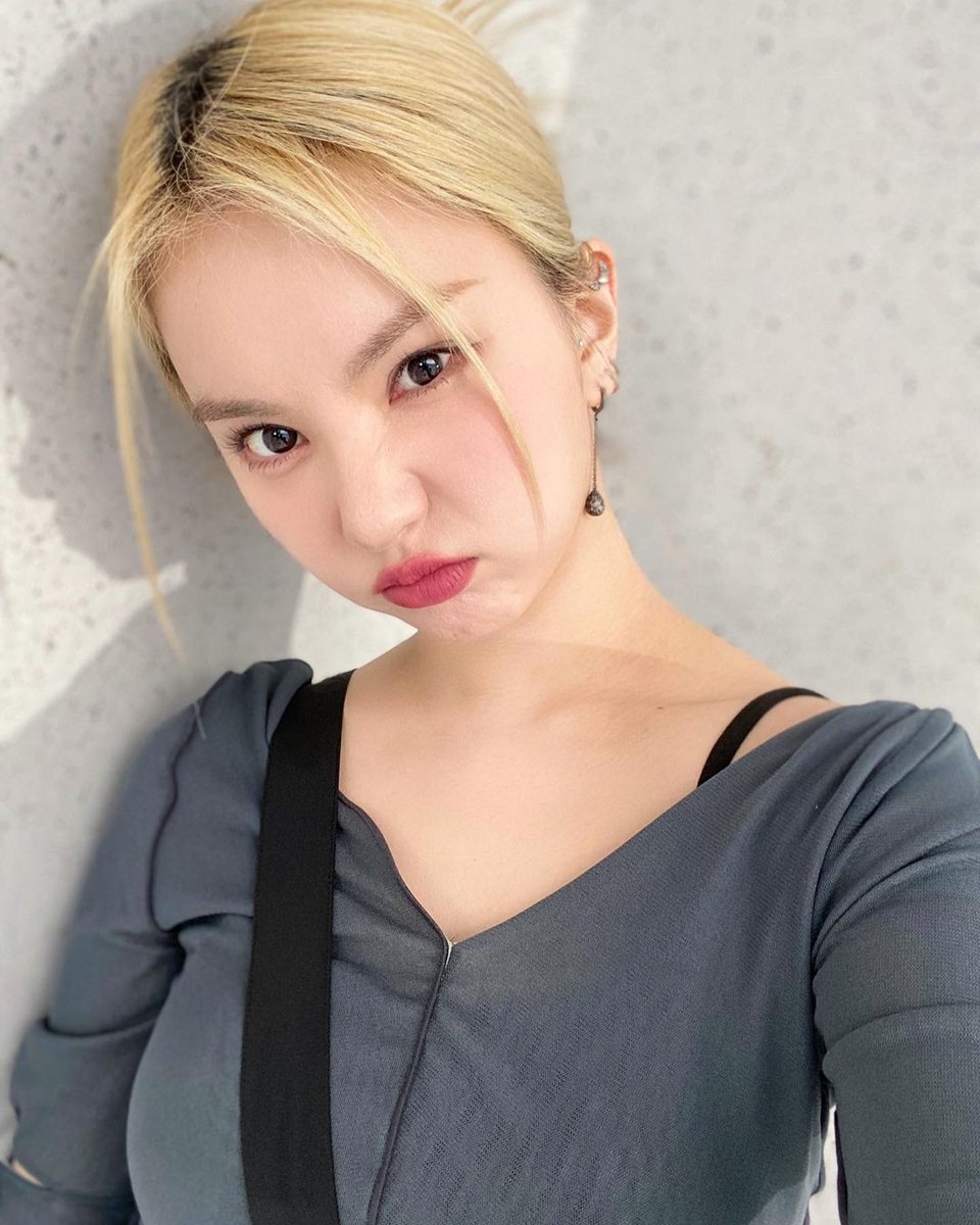 GFSquad__com's tweet photo. [PIC] 210311 - @GFRDofficial #EUNHA (rlo.ldl) post

😎

https://t.co/nCGg4XiXHj https://t.co/i7LYUdH7QY