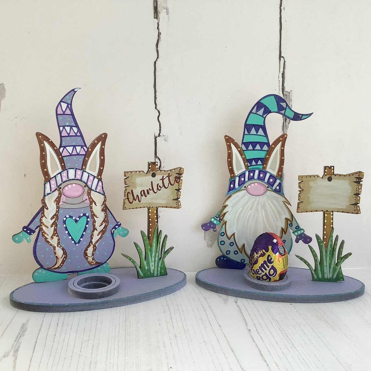 SixpennyStudio's tweet photo. Good morning #elevenseshour popping in with my gonk gnome egg holders. Can be stored flat &amp; brought out every year &amp; I can add a name to the wood sign #eastermakes #tbch #gonkfan #elevenseshour https://t.co/F534WTjLZU