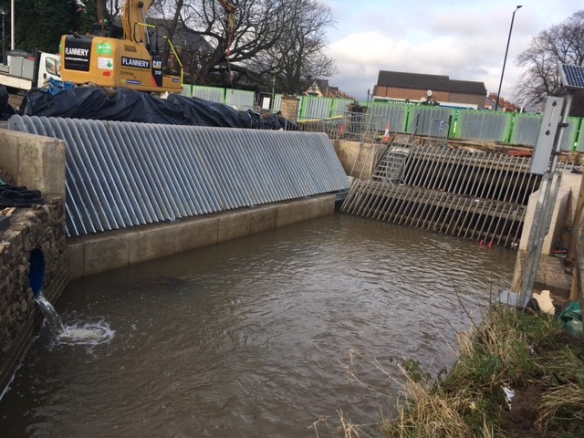 EnvAgencyYNE's tweet photo. A major milestone is reached in a £4.8m Middlesbrough flood scheme as a new debris screen is installed. 

The Marton West Beck flood scheme will better protect nearly 500 homes in the town, and also includes new flood walls and drainage system.

Read more: https://t.co/BmpfFTCMRr https://t.co/GcAWc4MFkn