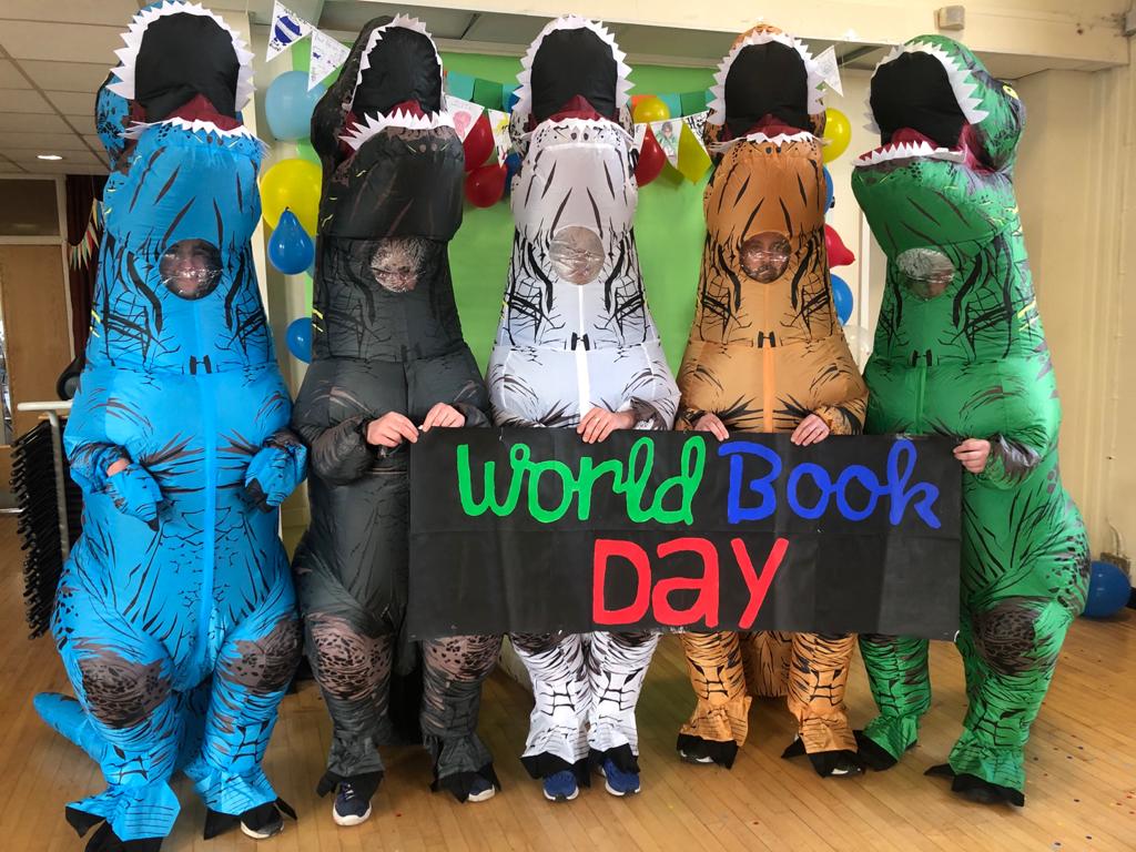shsrbk's tweet photo. Today is #WorldBookDay #WorldBookDay2021 at Southborough..! @TEAMENGLISH_SHS @AlalHaque @Library_SHS @Year7SHS @jmosely76 @RebeccaLinney1 @pesport_SHS @SHS_JLT @SHSSixthForm https://t.co/FQyvkhhDDH