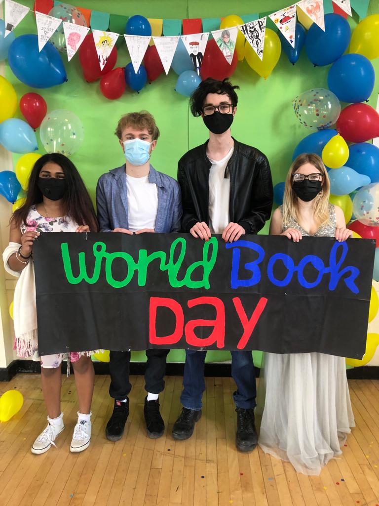 shsrbk's tweet photo. Today is #WorldBookDay #WorldBookDay2021 at Southborough..! @TEAMENGLISH_SHS @AlalHaque @Library_SHS @Year7SHS @jmosely76 @RebeccaLinney1 @pesport_SHS @SHS_JLT @SHSSixthForm https://t.co/FQyvkhhDDH