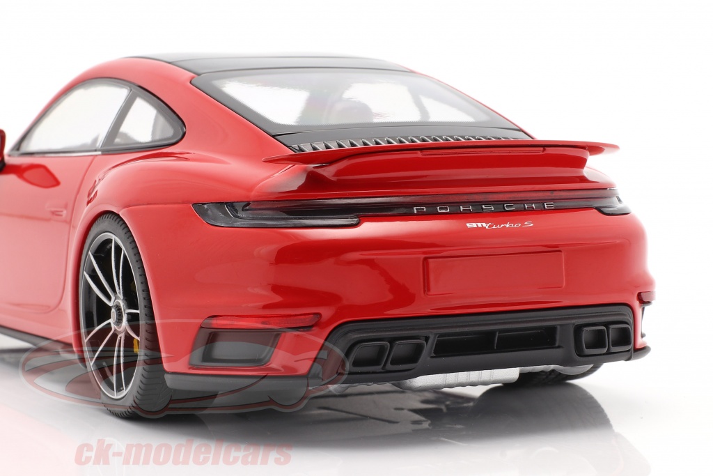 CkModelcars's tweet photo. #Porsche911 #Porsche 992 Turbo S 2020 indischrot #diecast #miniatures #Modellautos #modelcars scale 1:18 lim 306 pcs by #Minichamps exclusive at #ckmodelcars and #modelissimo check out https://t.co/FNK1fDW2Xj 👍👍👍👍👍 https://t.co/bFmqGnQtuD