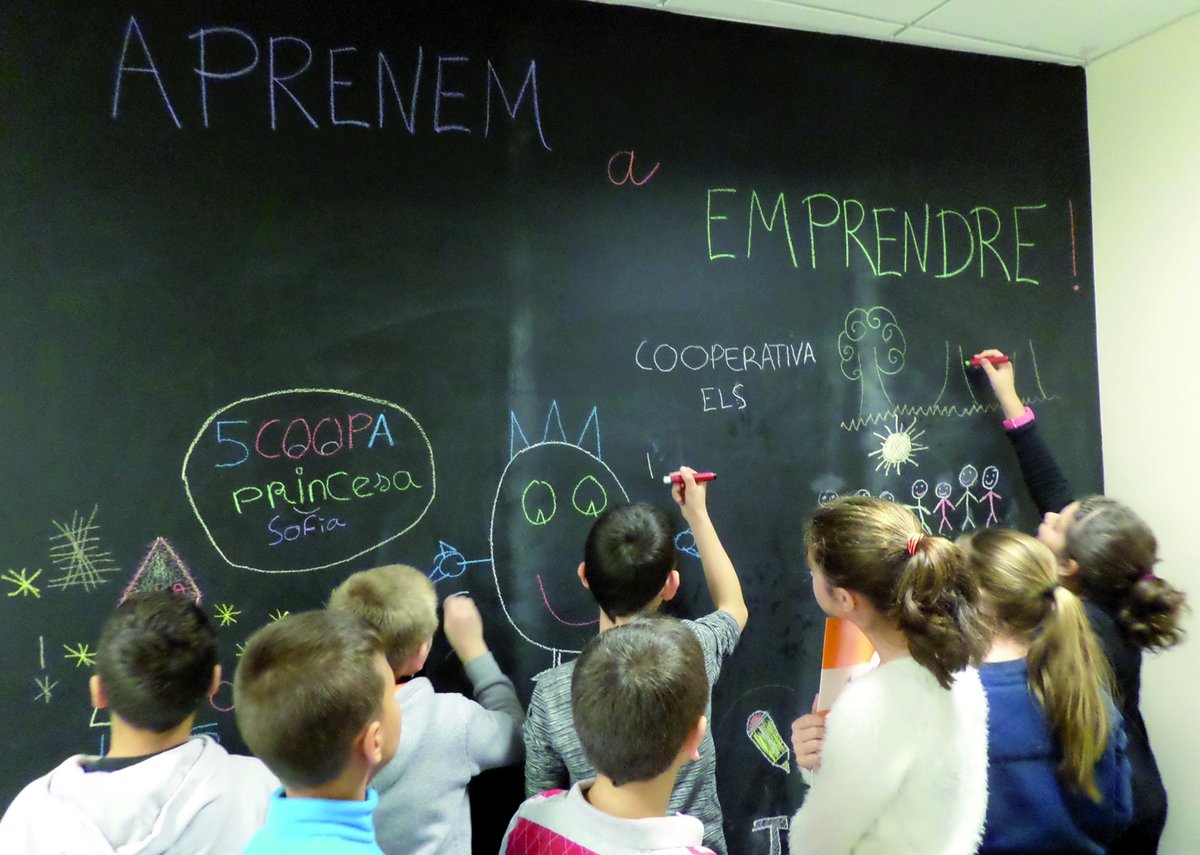 👩‍🏫👨‍🏫El dilluns 15 de març s’inicia la campanya de preinscripció escolar per al curs 21-22 de segon cicle d’educació infantil (de 3 a 6 anys) i primària (de 6 a 12 anys); i a partir del dia 17 per les de secundària (de 12 a 16 anys). 

➕Més informació: molletvalles.cat/continguts/act…