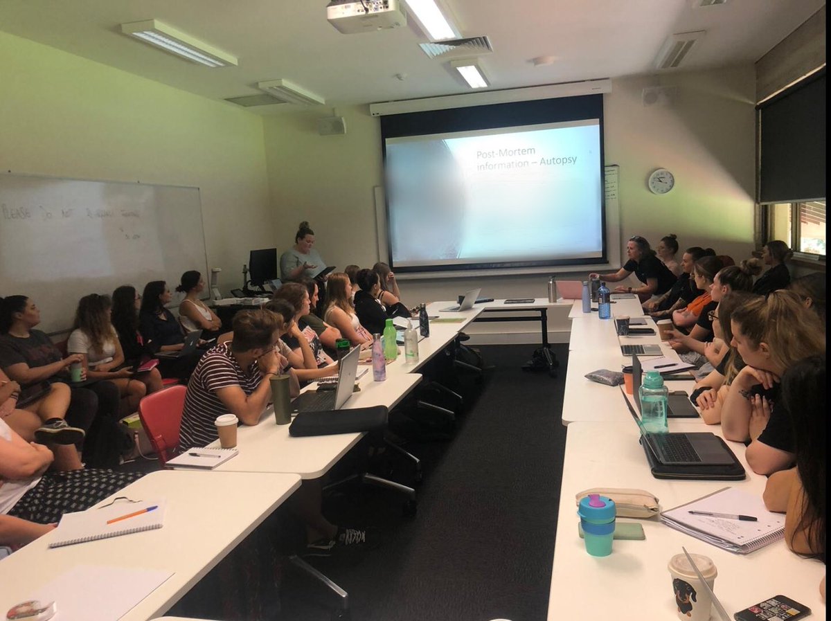 Had our first case meeting for #CCR this week in our new #coldcase lab <a href="/MurdochUni/">Murdoch University</a> <a href="/DaveKeatley/">Prof. David Keatley</a> <a href="/brendanforensic/">Dr Brendan Chapman</a>