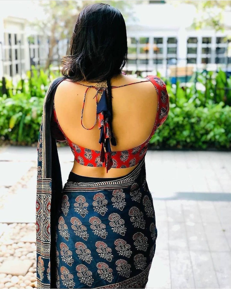Specially for you my dear fans ! 😎😎
Love of my fans is eternal. Too love for my saree post is even more ! 🙏🙏
#redsaree #saree #sareelove #traditional #indianwedding #pinksaree #bluesaree #sareepact #tiktok #style #sareehot #backlesssaree #ootd #ootdfashion #weddingsaree