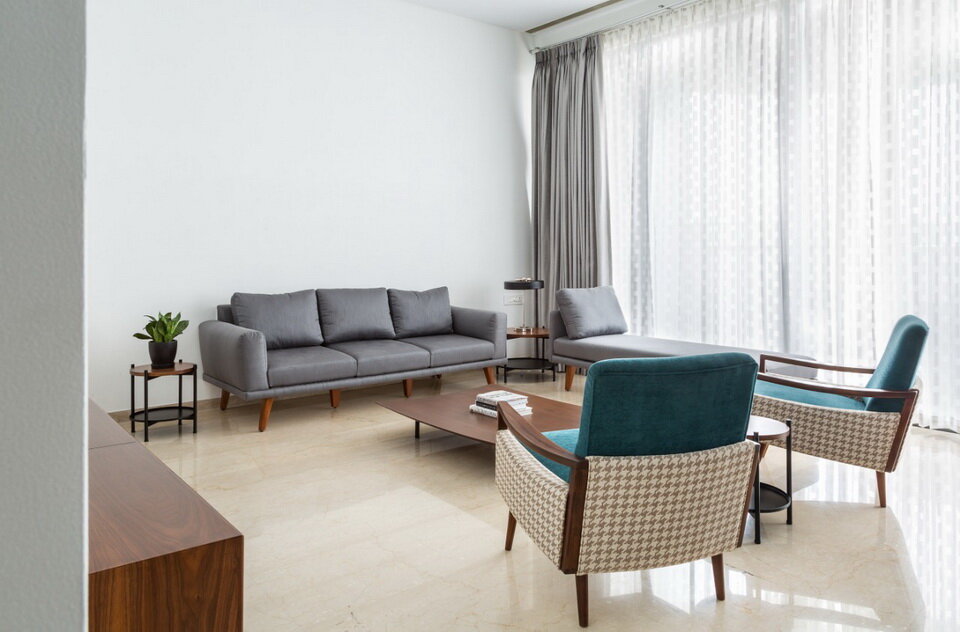 goodhomesindia's tweet photo. #DesignTip If one is blessed to have broad windows, it is then most recommended to take advantage of the incoming natural light by leaving them uncovered.
Design and image: @hipcouch
#goodhomesmagazine #homes #naturallight #light #indiahome https://t.co/icQuzBW3t8