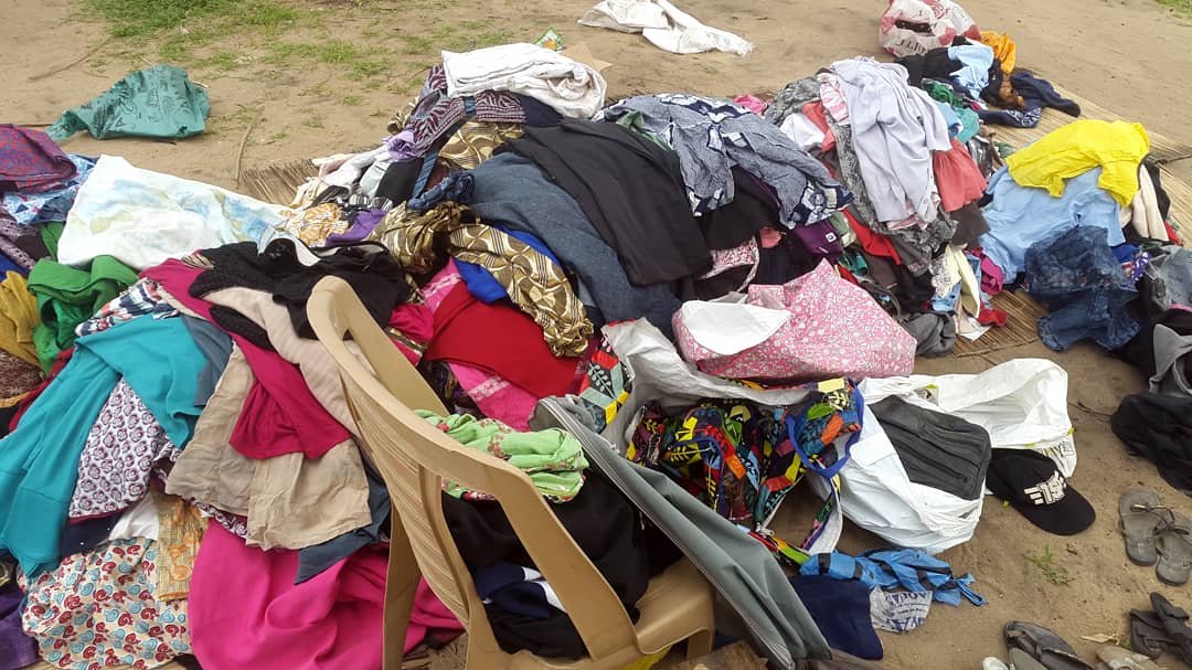 CampA_Africa's tweet photo. One of the highlights of our island outreach is giving gently used and clean clothes.

Have some? Please reach out to us via DM

Click on link to register ❤️
#caaeffect #caainfluence #islandoutreach https://t.co/03T4HzC6wH