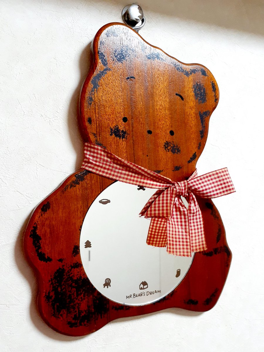 走るペンギン 80年代サンリオのキャラクター ミスターベアーズドリームの鏡 ある日目が覚めたらロンドンのおもちゃ屋さんにいたというくまのぬいぐるみ 流石サンリオ設定からファンシーが過ぎる 80年代 サンリオ 昭和レトロ