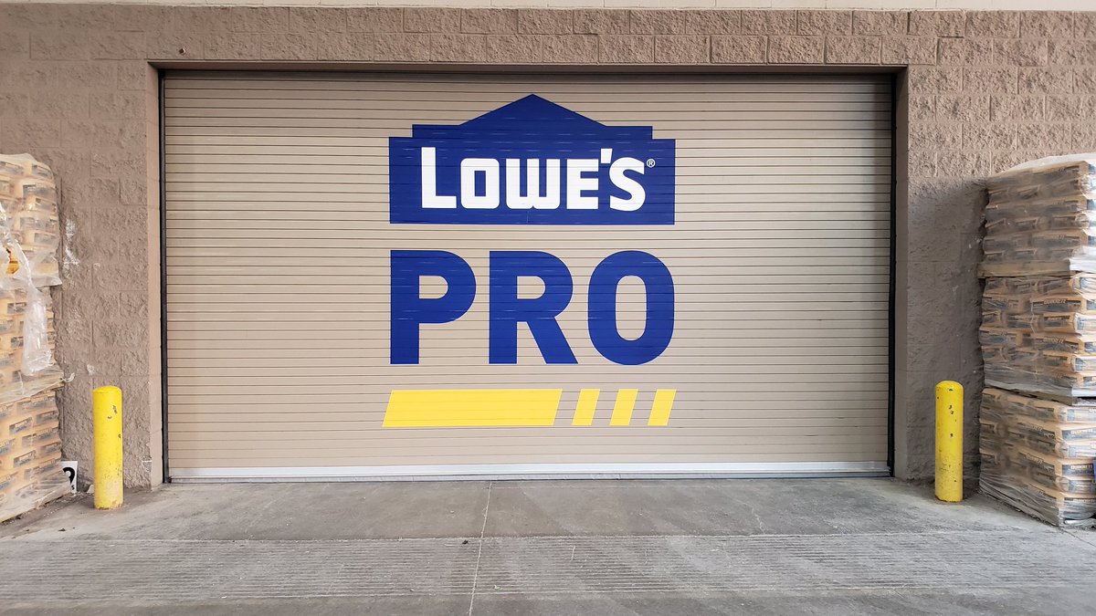 It's a beautiful spring morning here at Lowe's 1984, Princeton, WV!

<a href="/BlueBoxR1/">@BlueBoxR1</a> <a href="/WWilson1984/">WesWilson1984</a>
