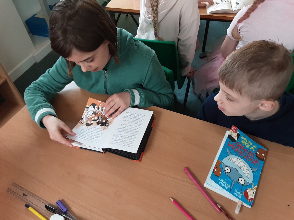 mountpljuniors's tweet photo. Lovely to see classes 7 &amp; 9 showing an interest and sharing each others books in our #PairedReading activity as part of our (belated) @WorldBookDayUK celebrations! #TeamMPJS https://t.co/pkWcRllTr6