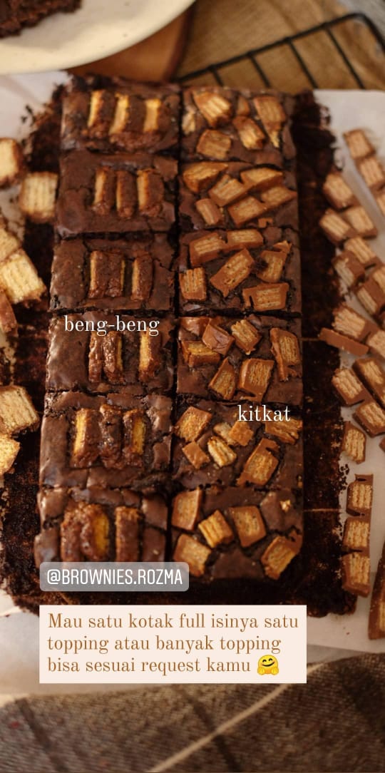 Yuk gaes, barangkali ada yang suka brownies panggang, homemade buatan istriq, heheh.