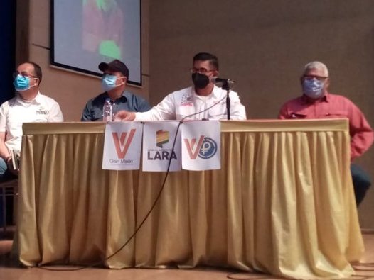 Funrevi_Lara's tweet photo. #11Mar Para evaluar la construcción de viviendas en el país,
el titular del @Minhvi_Oficial realizo una vídeo conferencia con el OSNVH desde Lara, avanza la #GMVV
@AdolfoP_Oficial @Funrevi_Lara @gobiernodelara @secgoblara @secretariaopsv #Funrevi #CuarentenaRadicalReforzada https://t.co/O3TsfxHZj0