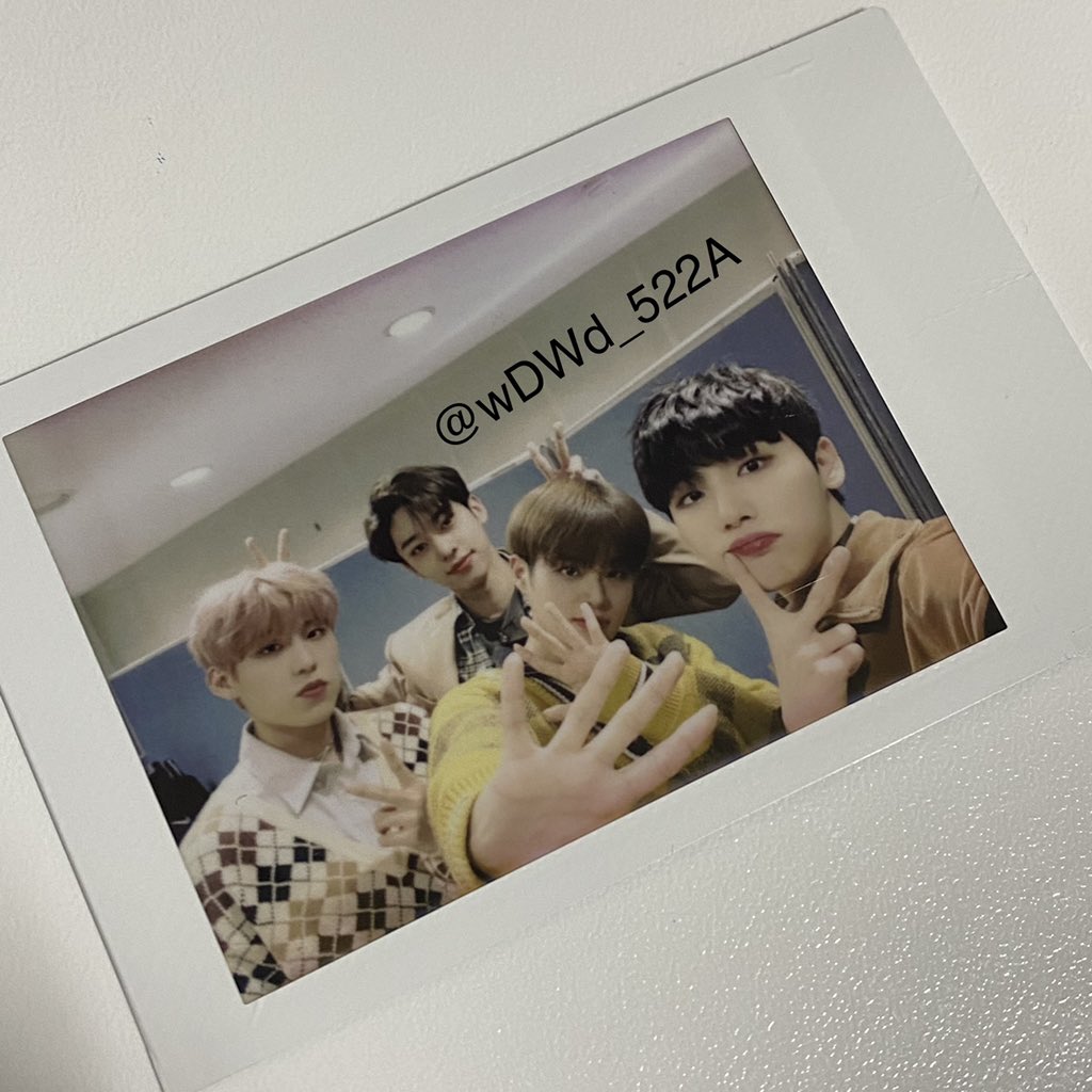 wDWd_522A's tweet photo. 썸편 투표이벤트 폴라로이드 🥰
나없폴 탈출 ٩ㅇᗜ.ㅎو
#전웅 #김동현 #박우진 #이대휘 #AB6IX #에이비식스 https://t.co/nwuu2woJdS