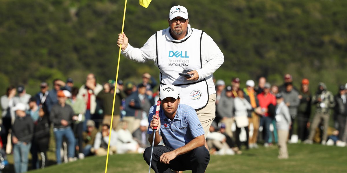 Golf Digest On Twitter Ahead Of The Players Championship Kevin Kisner S Caddie Took A Shot On Tpc Sawgrass 17th Hole And The Three Time Pga Tour Winner Roasted Him For Not Hitting The