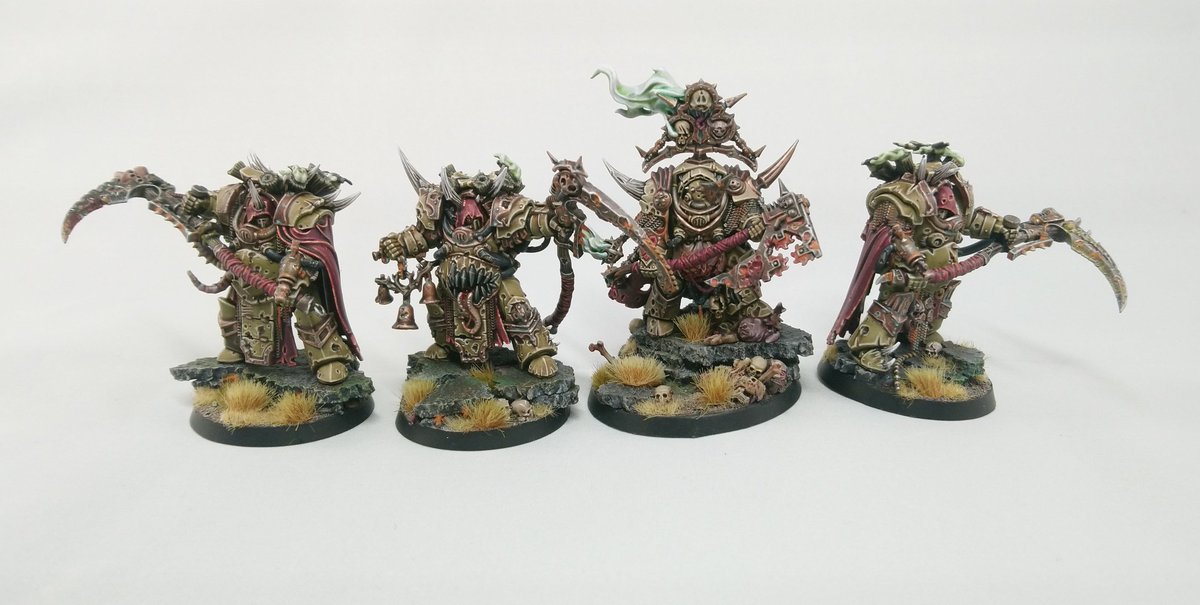 army_painter's tweet photo. A bodyguard fit for a lord of the deathguard!

#warhammercommunity #warhammer  #warhammer40k #40k  #deathguard #deathshroud  #lordofcontagion #nurgle #chaos https://t.co/XTEpzgBqis