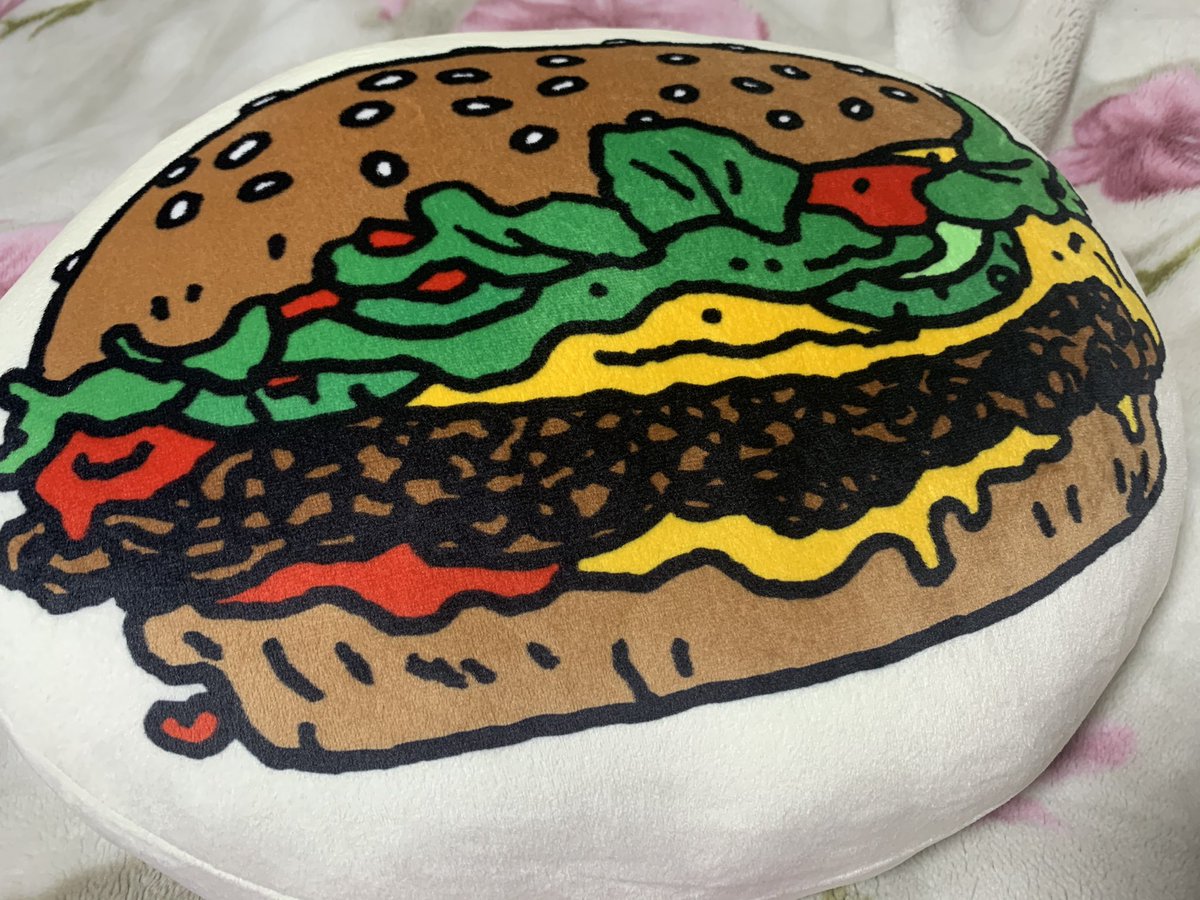 uchi87's tweet photo. ハンバーガーを手に入れた!
#JASONPOLAN #UNIQLO https://t.co/A8ut6FbAAM