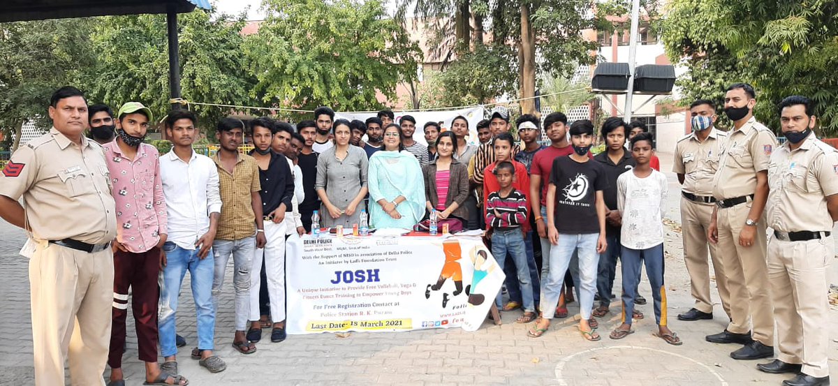 FoundationLadli's tweet photo. Registrations for #JOSH at #PSRKPuram by @RkpuramP for Diverting #Delinquent #YoungBoys frm Substance abuse & crimes through #sports & #YOGA & Enrollment in #YUVASkillCenter @DelhiPolice
@dcp_southwest @DcpCrime @CPDelhi @LtGovDelhi @NITIAayog @UNDP_India https://t.co/cObwpjFhA6
