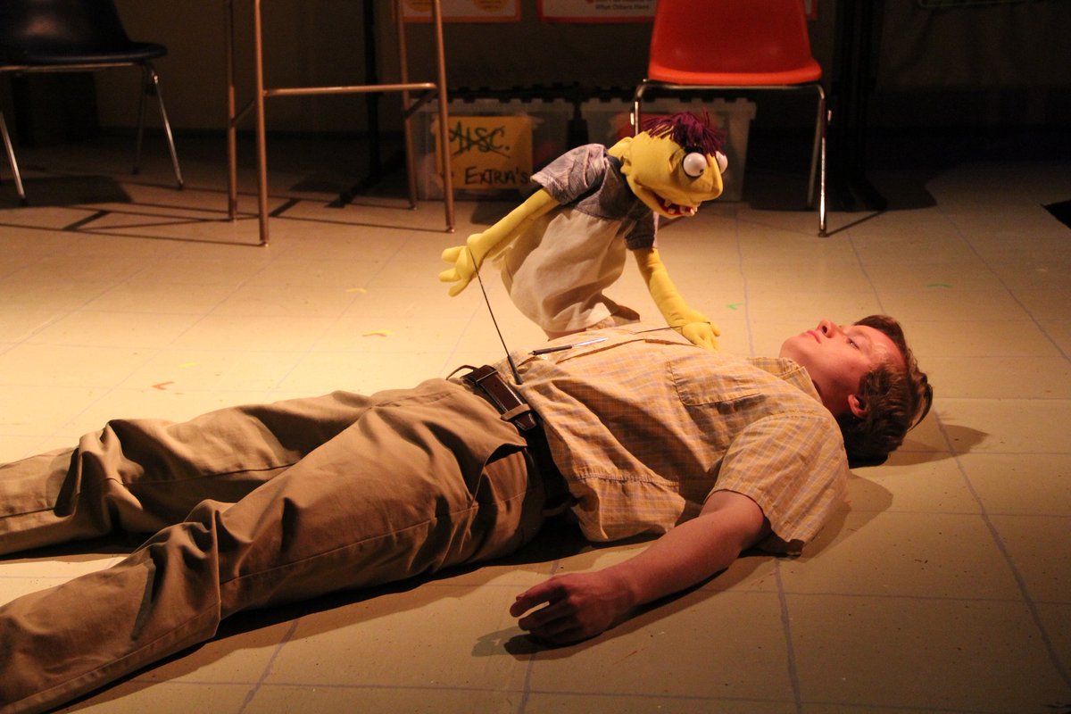 #ThursdayVibes #ThursdayMorning
📷: Laura Heise, HAND TO GOD.