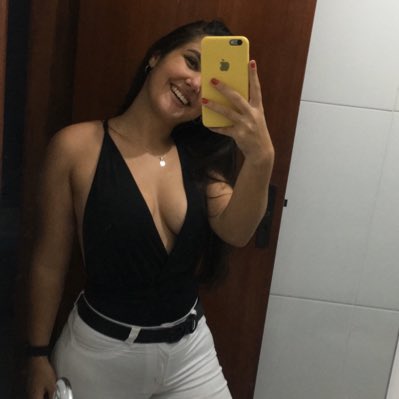 BonsantoRebeca's tweet photo. #NovaFotoDoPerfil https://t.co/Tvx9PSxtnI