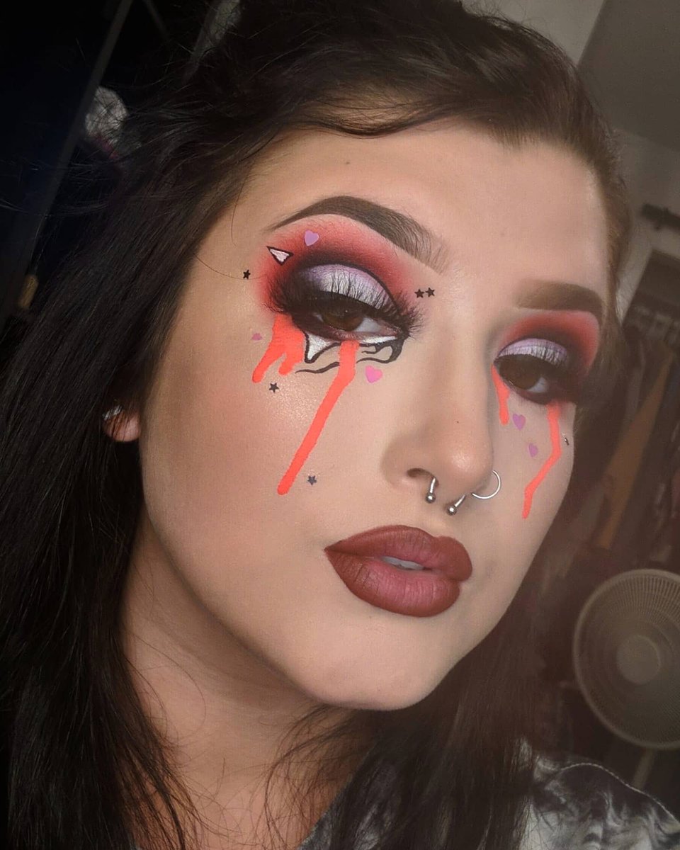 codiebeauty's tweet photo. This LOOK tho! 😍😍 #mmmmitchell #creativemakeup #featureme #tiktok #makeuplooks https://t.co/7KPeSgQ4SC